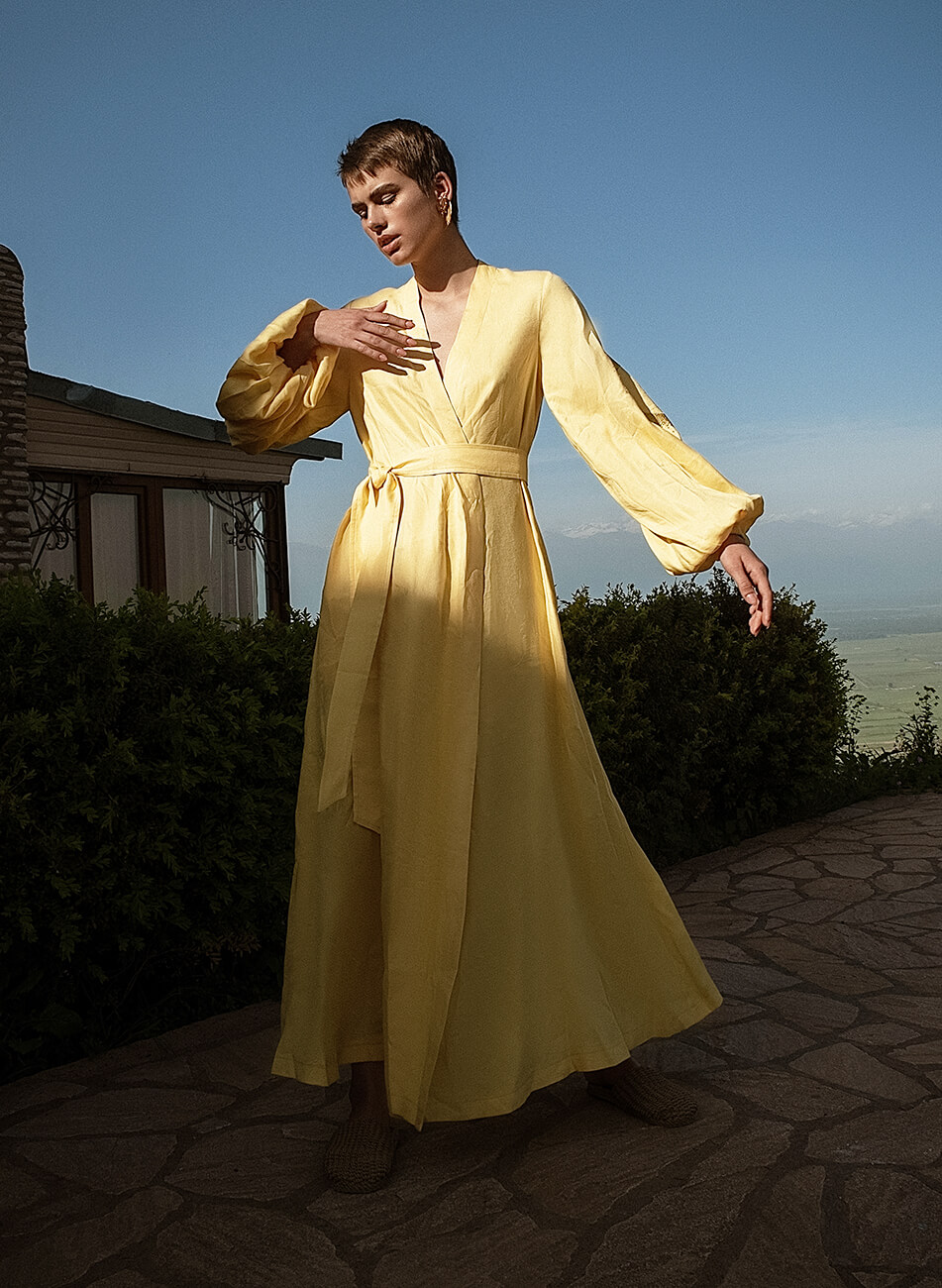 DSC_9654-Edit Лляна сукня максі на запах WONDER (WNDR_ss21_lye_11-KAPSULA)