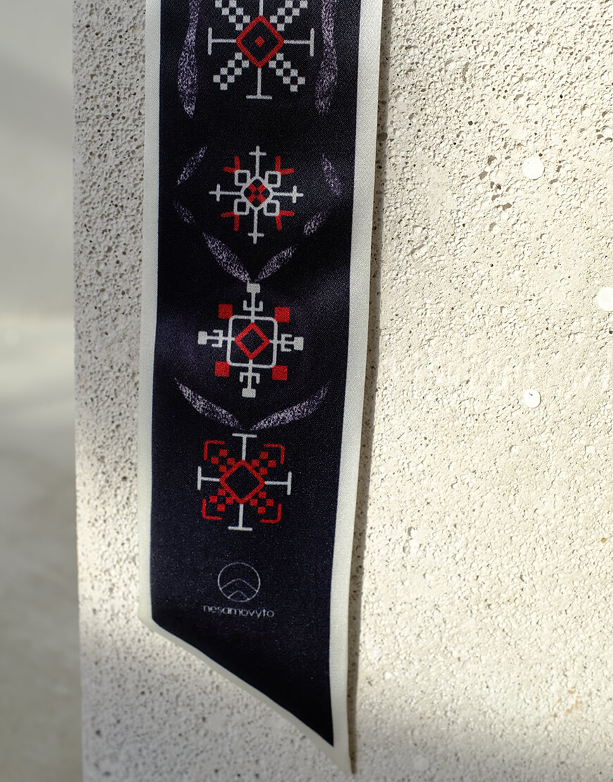 DSCF6662 Шовкова хустка твіллі з дизайнерським принтом Мудрість NESAMOVYTO (NST_TM1_tvilli) - фото 10