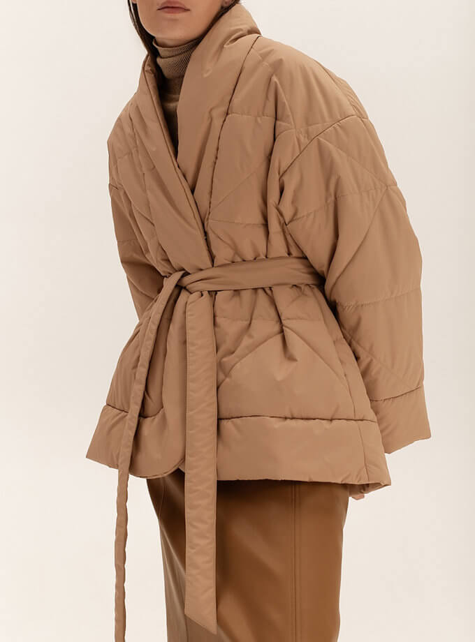 Укорочений пуховик-кімоно Beige WONDER (WNDR_fw21_fw22_plb_04_kapsula) - фото 15