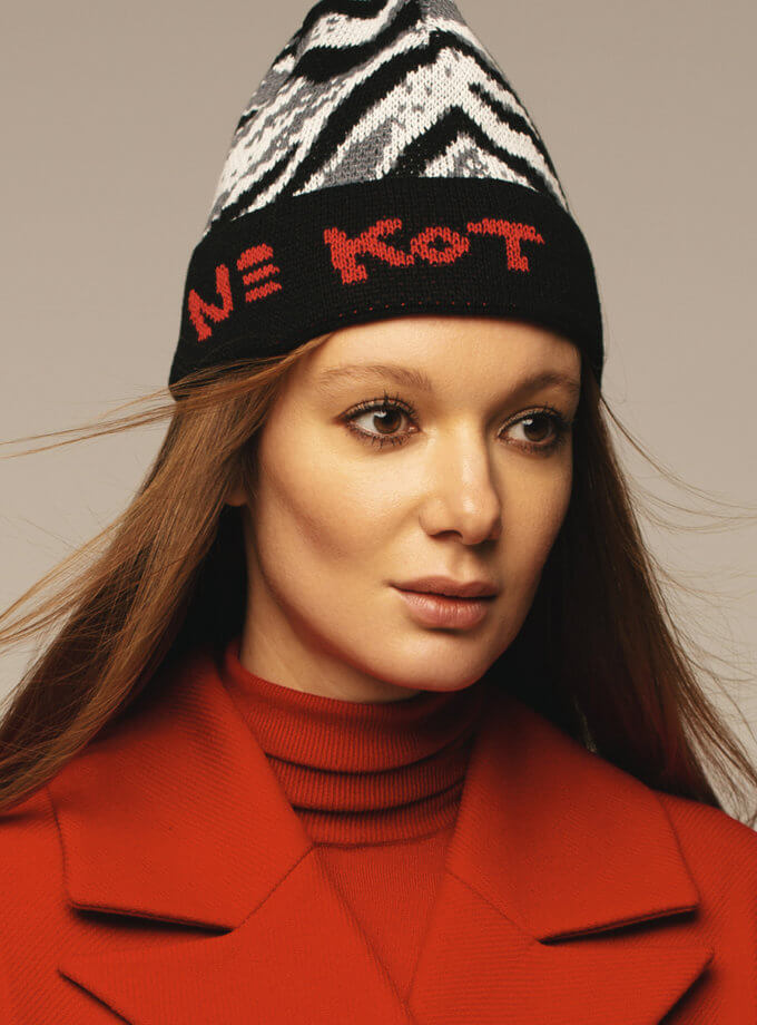 Шапка с принтом L.A.B BY TERNOVSKAYA (LAB_2256)