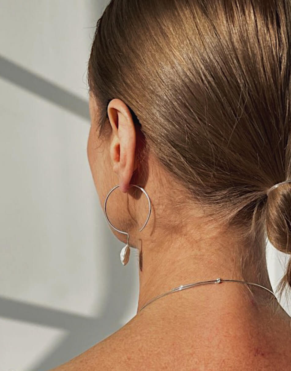 Processed with VSCO with 4 preset Срібні сережки-хупи Кардамон LOGVIN JEWELRY (LGV_kardamome_002) - фото 3