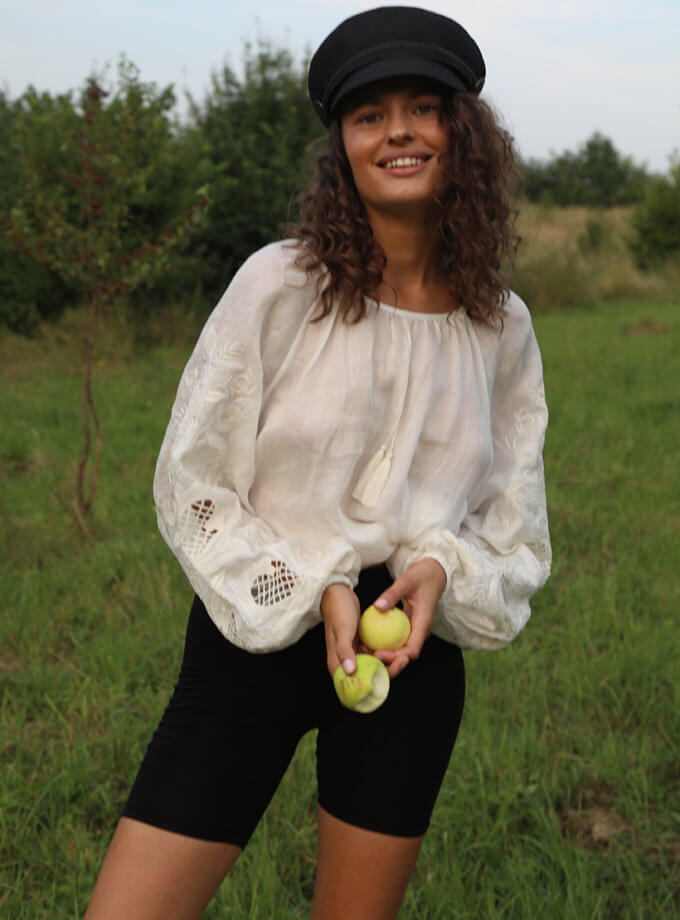 Блузка за мотивами традиційної сорочки з дизайнерською вишивкою GAPTUVALNYA (GPTV_GA_AA_500)