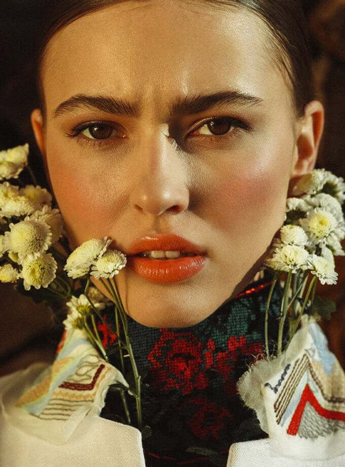 Лляний піджак з дизайнерською вишивкою Червона рута GAPTUVALNYA (GPTV_AA_100)