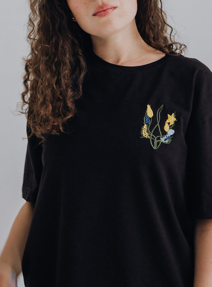 Футболка чорна Квітучий тризуб зліва NI GRAMA DRAMY (NGD_sh-kt-l-b) - фото 9