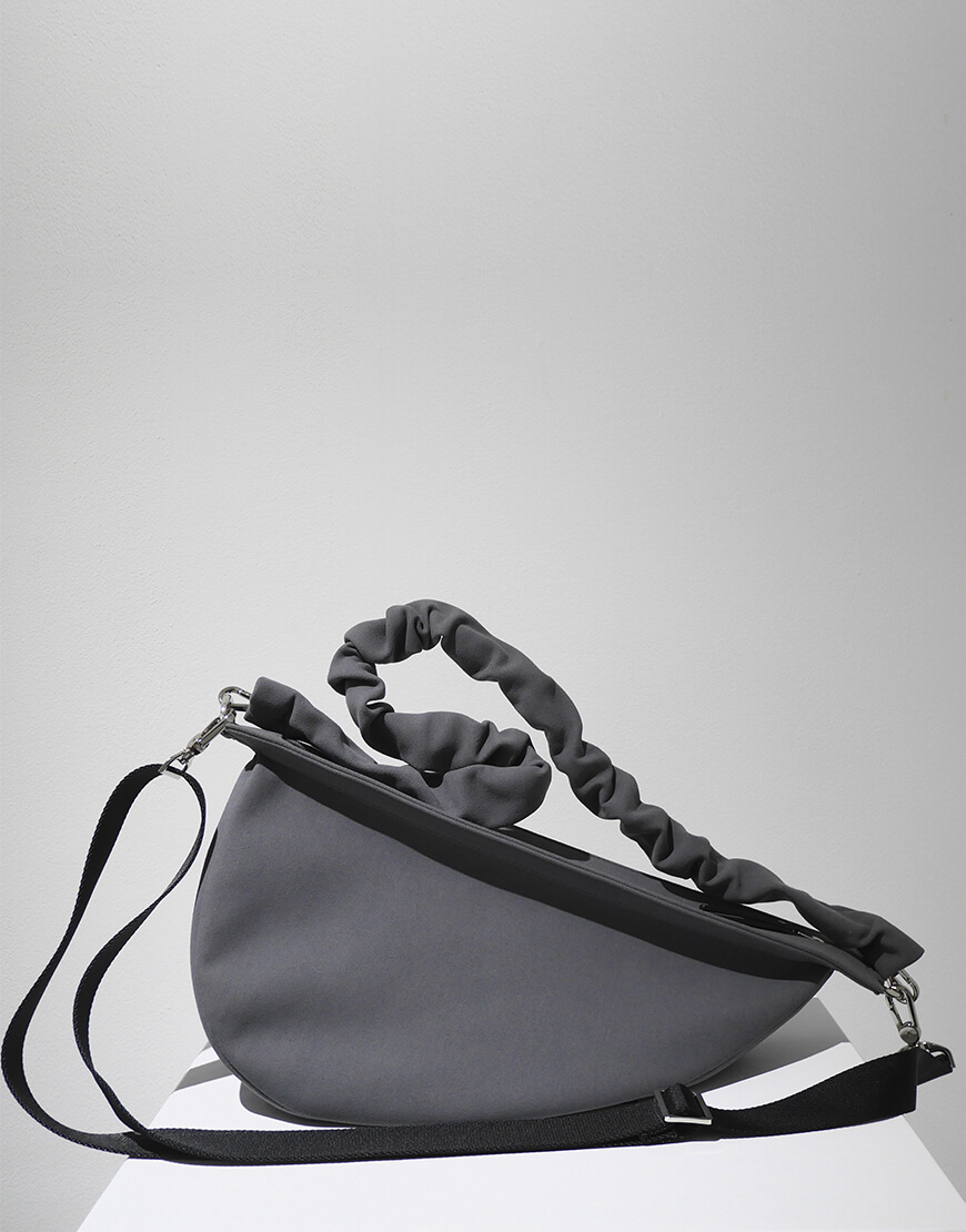 555 Сумка Напівмісяць сіра SATELLITE (STLLT_STHBGR) - фото 3