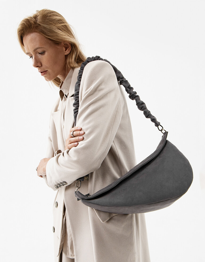 55555 Сумка Напівмісяць сіра SATELLITE (STLLT_STHBGR) - фото 5