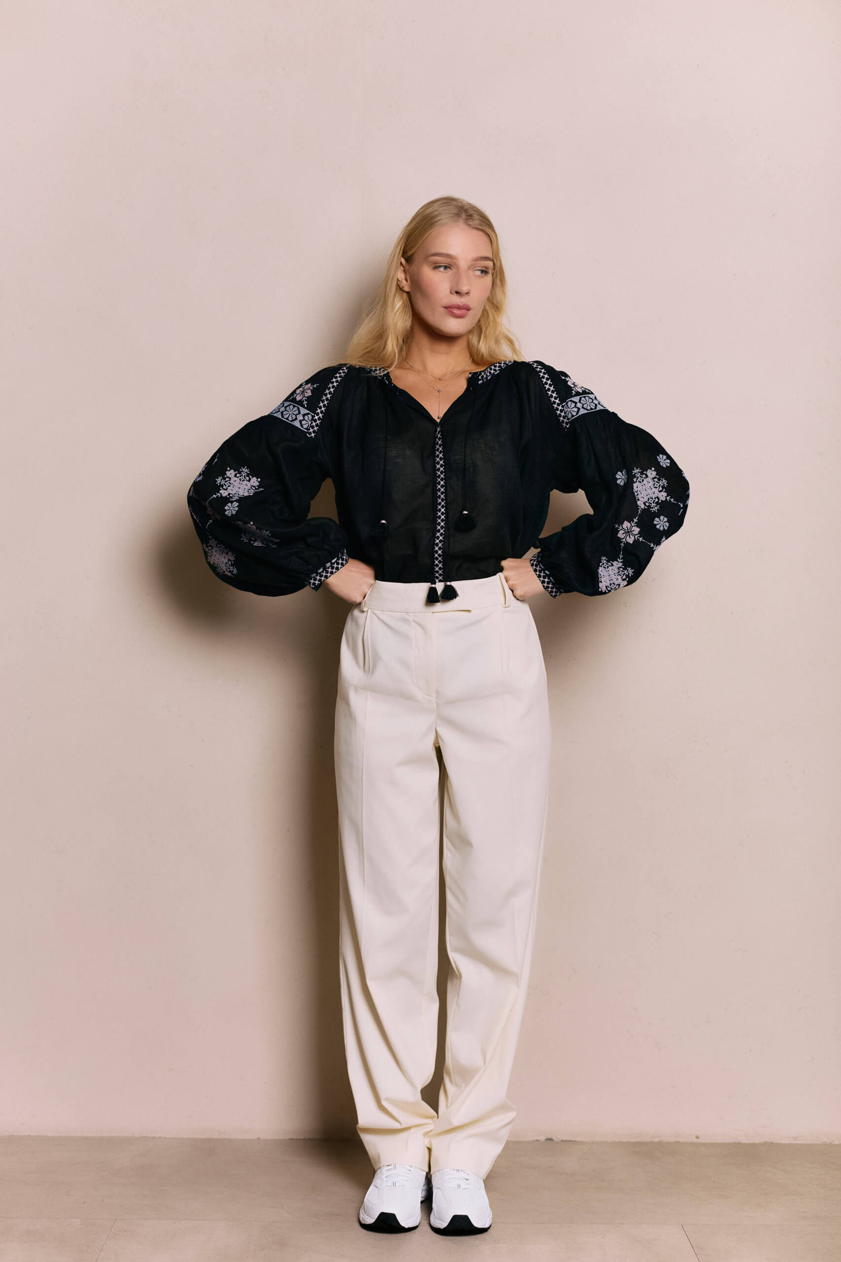 _069 Сорочка Зорі чорна VARENYKY FASHION (VRNK_UA-8775) - фото 2