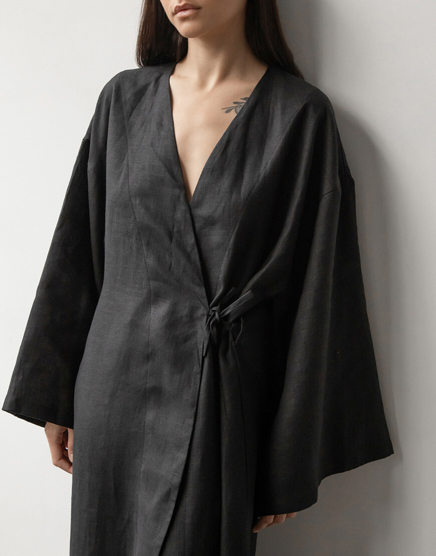 20231113-1N6A8833 Чорне лляне кімоно з паском DUGA (DG_SS_7) - фото 5