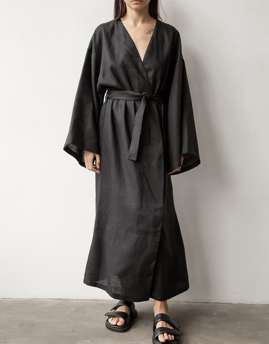 20231113-1N6A8845 Чорне лляне кімоно з паском DUGA (DG_SS_7) - фото 3