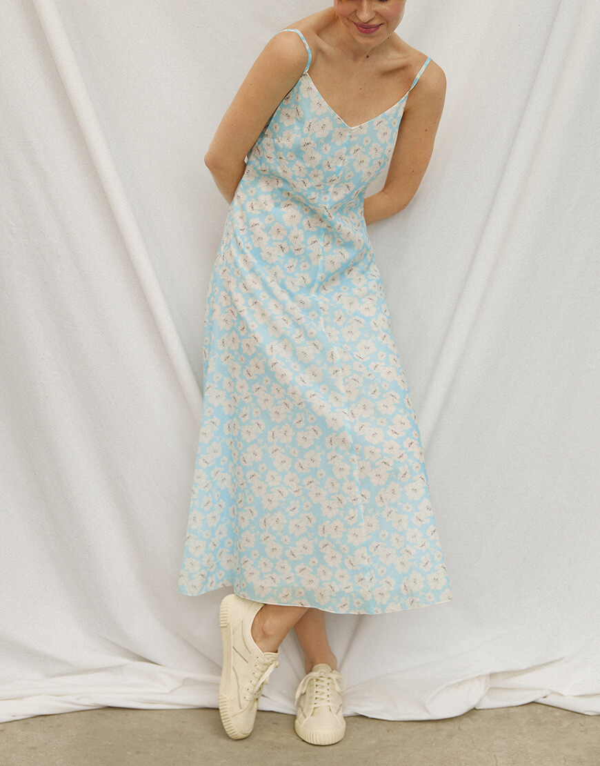 9R7A5546-1 Сукня блакитна в білі квіти THE ESSENCE (ESSNCE_TE24-14)