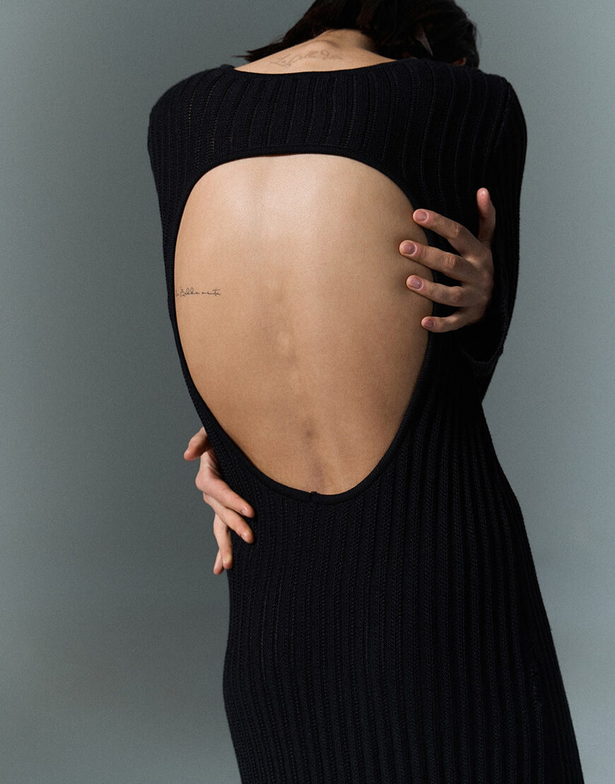 AK_0028_resized Сукня міді з відкритою спиною, чорна SAVOUR (SVR_JR-1245) - фото 8