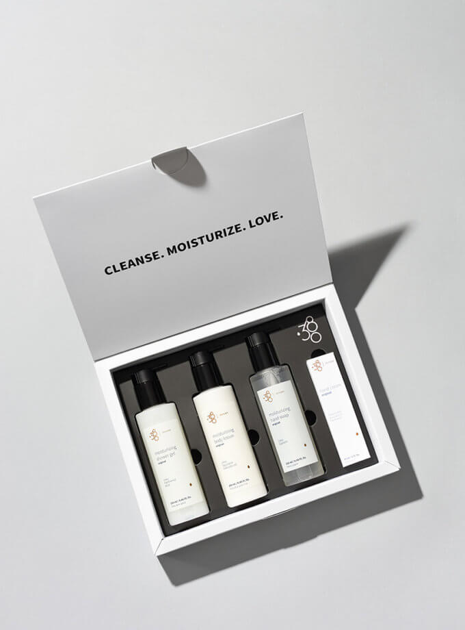 Moisturizing Body Care Set 380 SKINCARE (SC_380242BFS9222324)