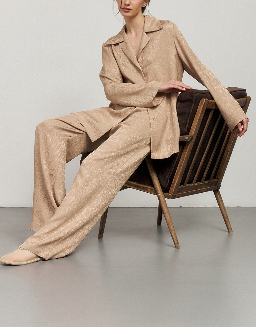 brand_2973 (2) Бежеві штани з анімалістичним принтом рептилія KOLOSOVA (KLSVSUM243) - фото 3