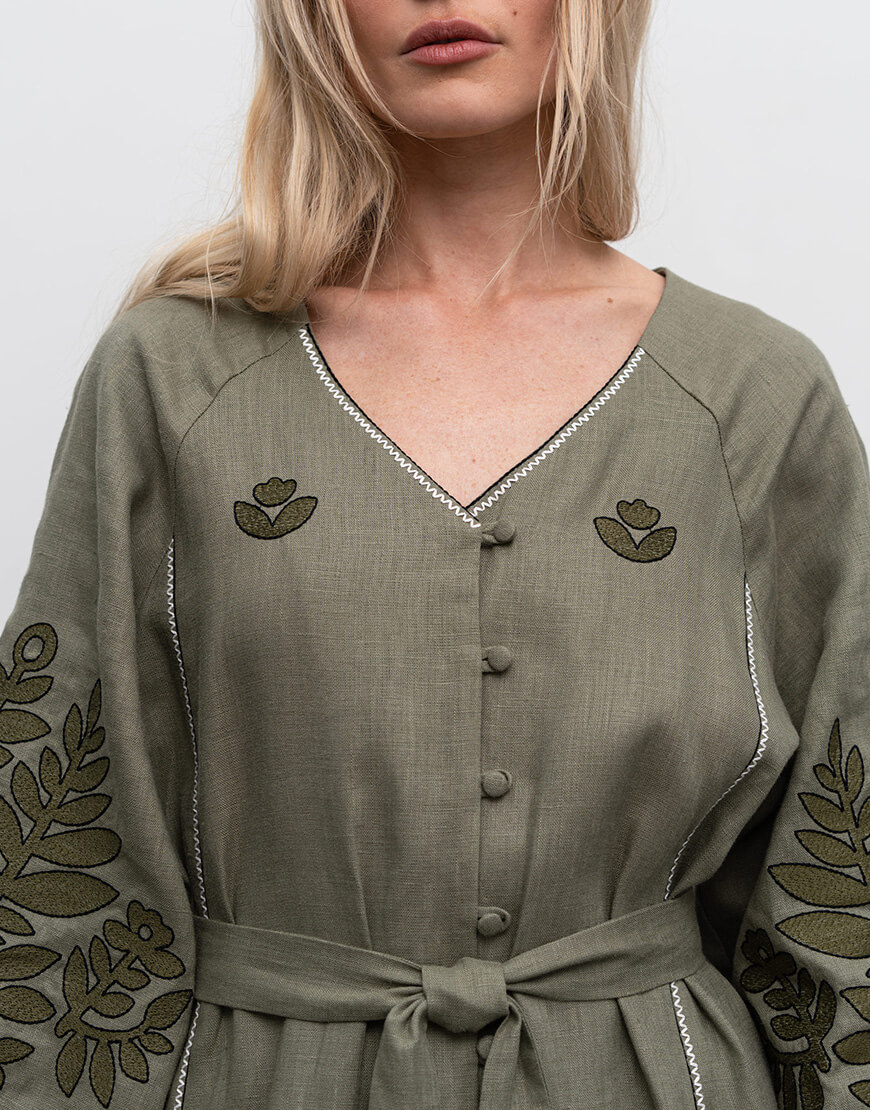 X4E3y8c6B4UaqP9u2hUD2DOVYHLkQU2hOq7BUydp Лляна вишита сукня на ґудзиках Smereka ETNODIM (ETN_Smereka) - фото 7