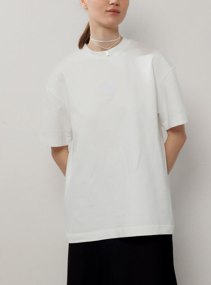 Футболка вільного крою з вишивкою у вигляді мушлі LiSOLODKA (LS_5983_24)