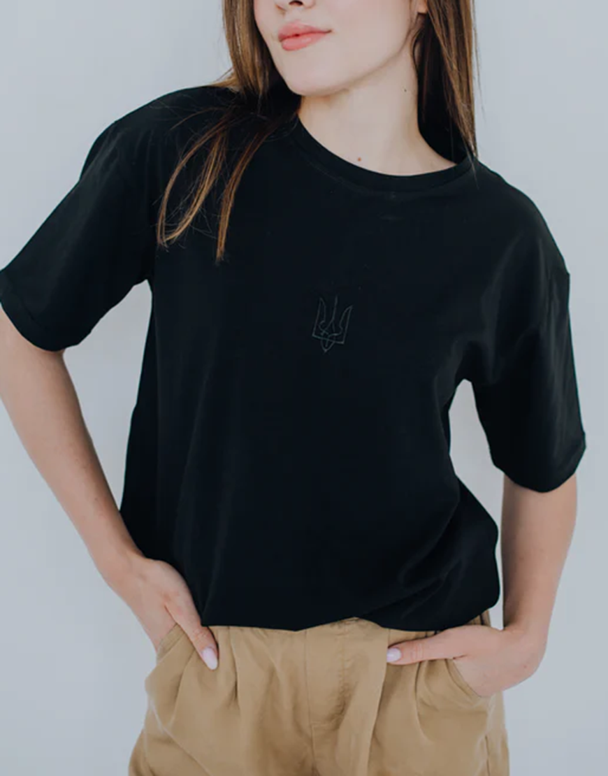 DSC_7100 Футболка Класичний тризуб чорний NI GRAMA DRAMY (NGD_sh-klt-b) - фото 2