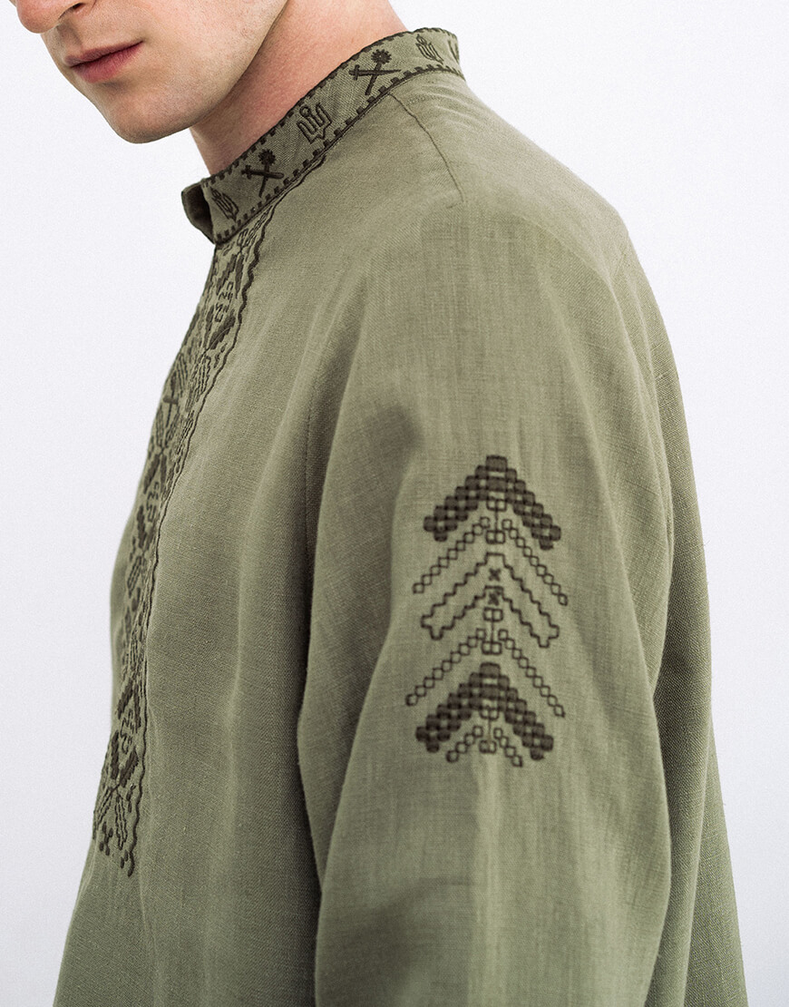 1xXtuHXqS4uyeX1twA3FAlzdvz8kjtTui9GzNZrN (1) Чоловіча вишиванка з льону кольору хакі Vidsich Khaki ETNODIM (ETN_Vidsich Khaki) - фото 3