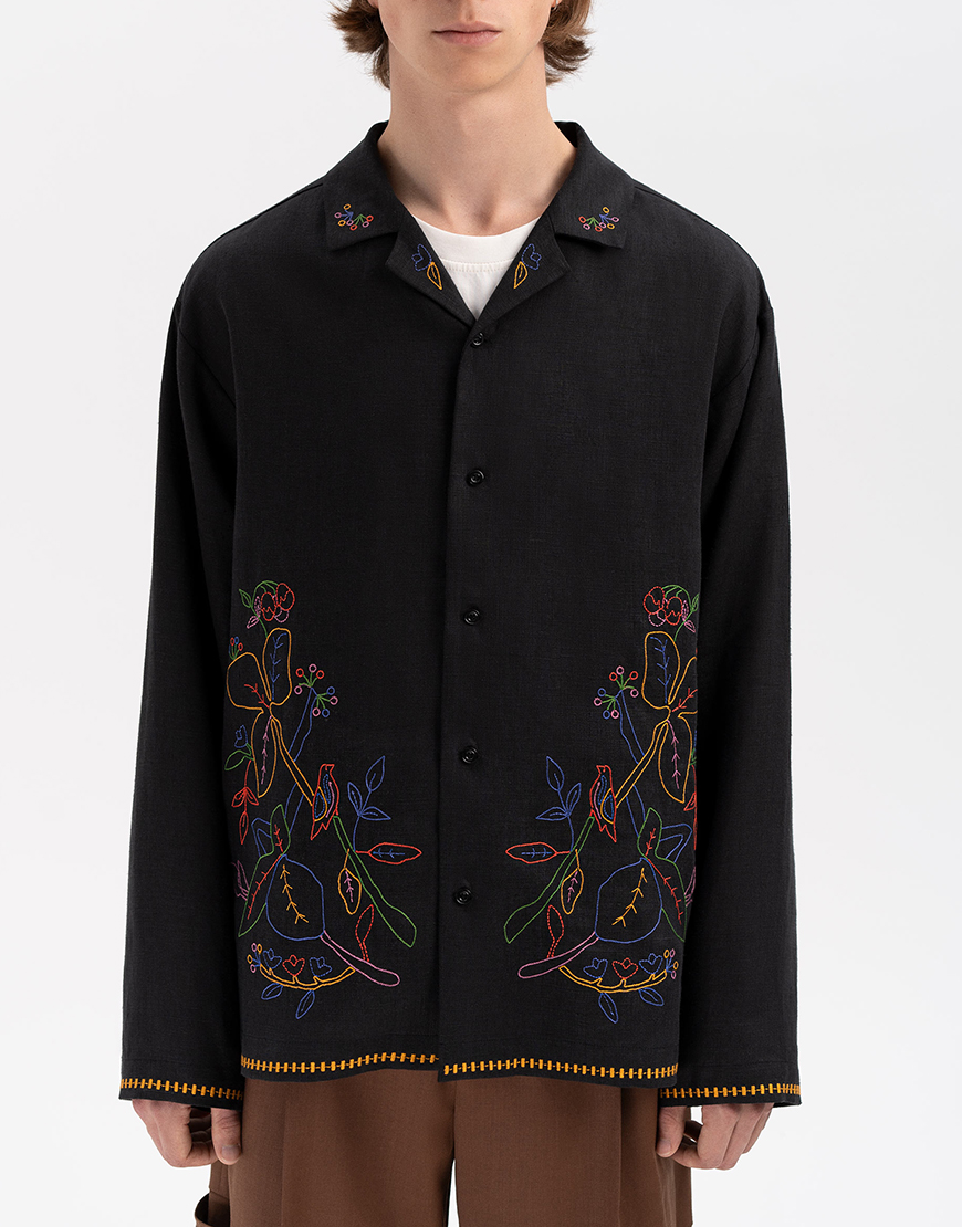 JsGfwQKMG6UeK9q8z0zKmOohkcARGOgAGszFFaEC Темна сорочка з кольоровою вишивкою Глід ETNODIM (ETN_Glid_B) - фото 2