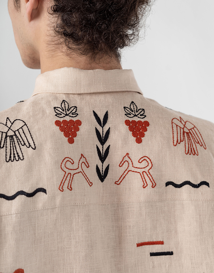 zG08NkhX759QG2ZkvJkitGGDsC4f72afwUO9II5N (1) Лляна вишита сорочка бежевого кольору Men's Slovo ETNODIM (ETN_MENS SLOVO) - фото 7