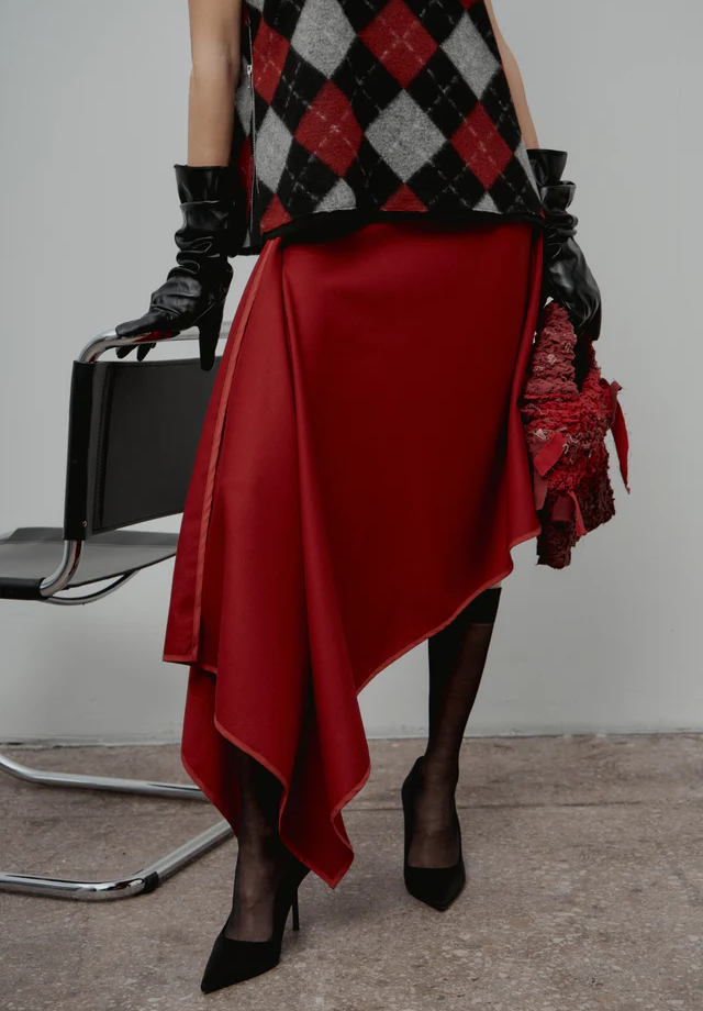 Червона асиметрична спідниця SELERA (SLR_FW24_18-1-1-1)