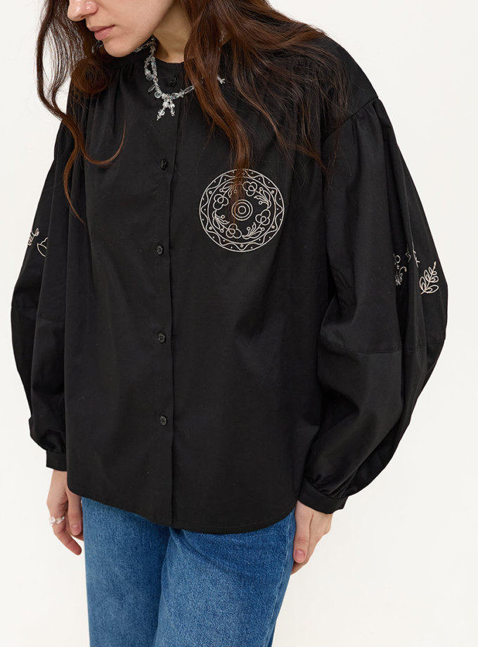 Бавовняна блуза чорного кольору з вишивкою ANNA YAKOVENKO (AY_3821)