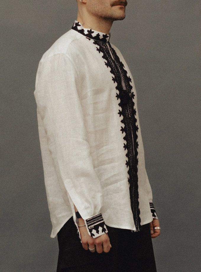 Вишивана сорочка Гетьман біла з чорною вишивкою VARENYKY FASHION (VRNK_UA-7038-2)