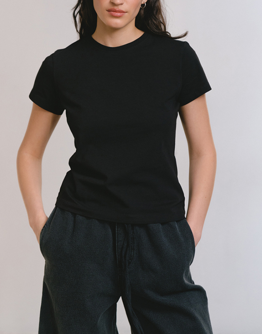 DSC09935s-1068x16001 Футболка приталена чорна BALCONY GARMENT (BLCN_1440) - фото 2