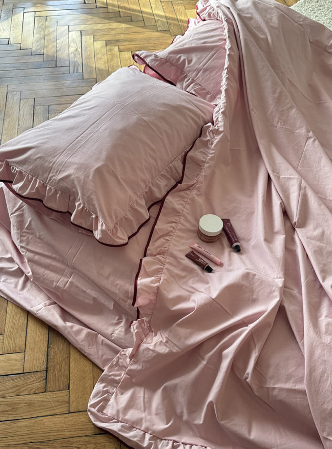 Постільна білизна пудрового кольору з рюшами та бордовим кантом BEDCLOZZZES (BEDCLZ_3921-1-1-1)