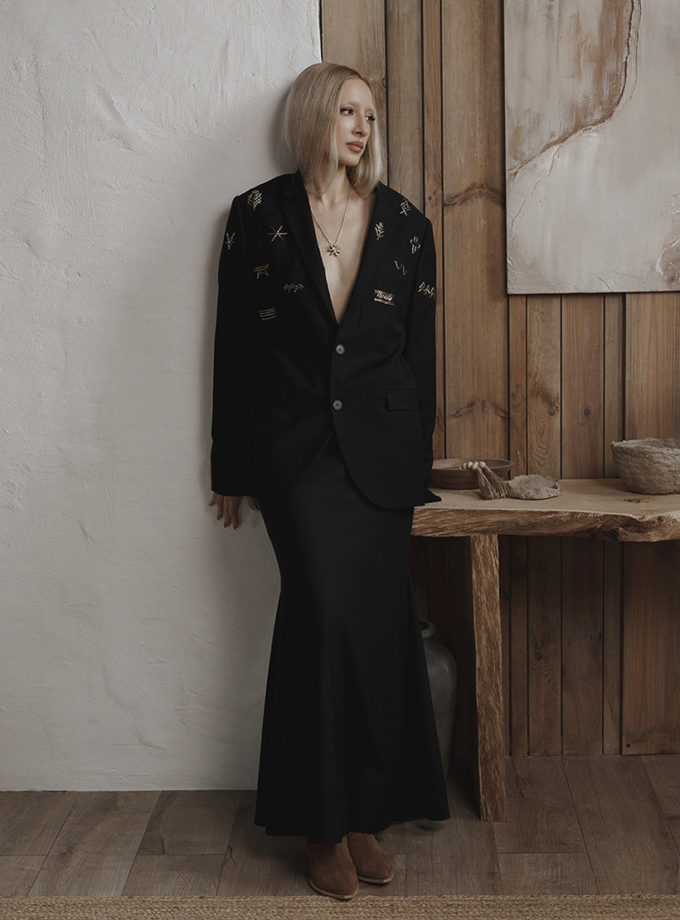 Піджак розшитий знаками трипільської культури JJSQUEE (JJ_0039)