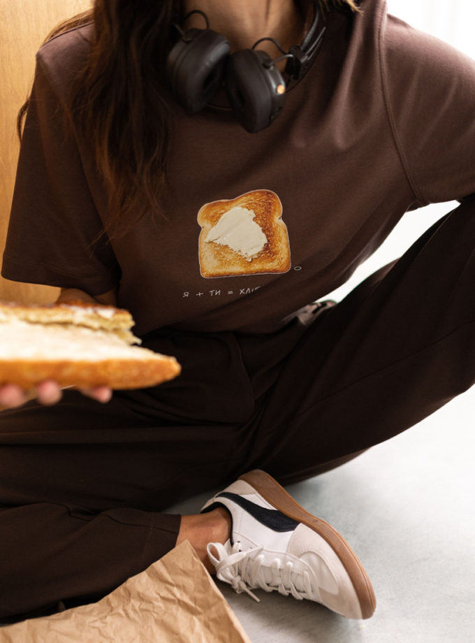 Футболка базова Тост TWICE (TWC_TS2447226210_br)