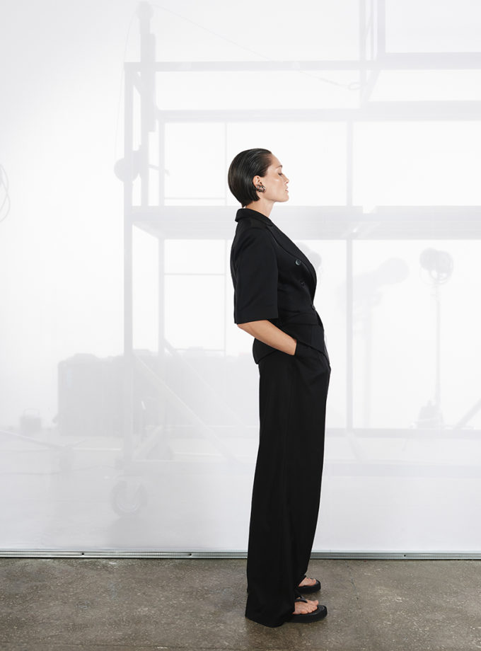 Чорні брюки палаццо — свобода руху AMBITNA (Ambtn_19_bg-1)