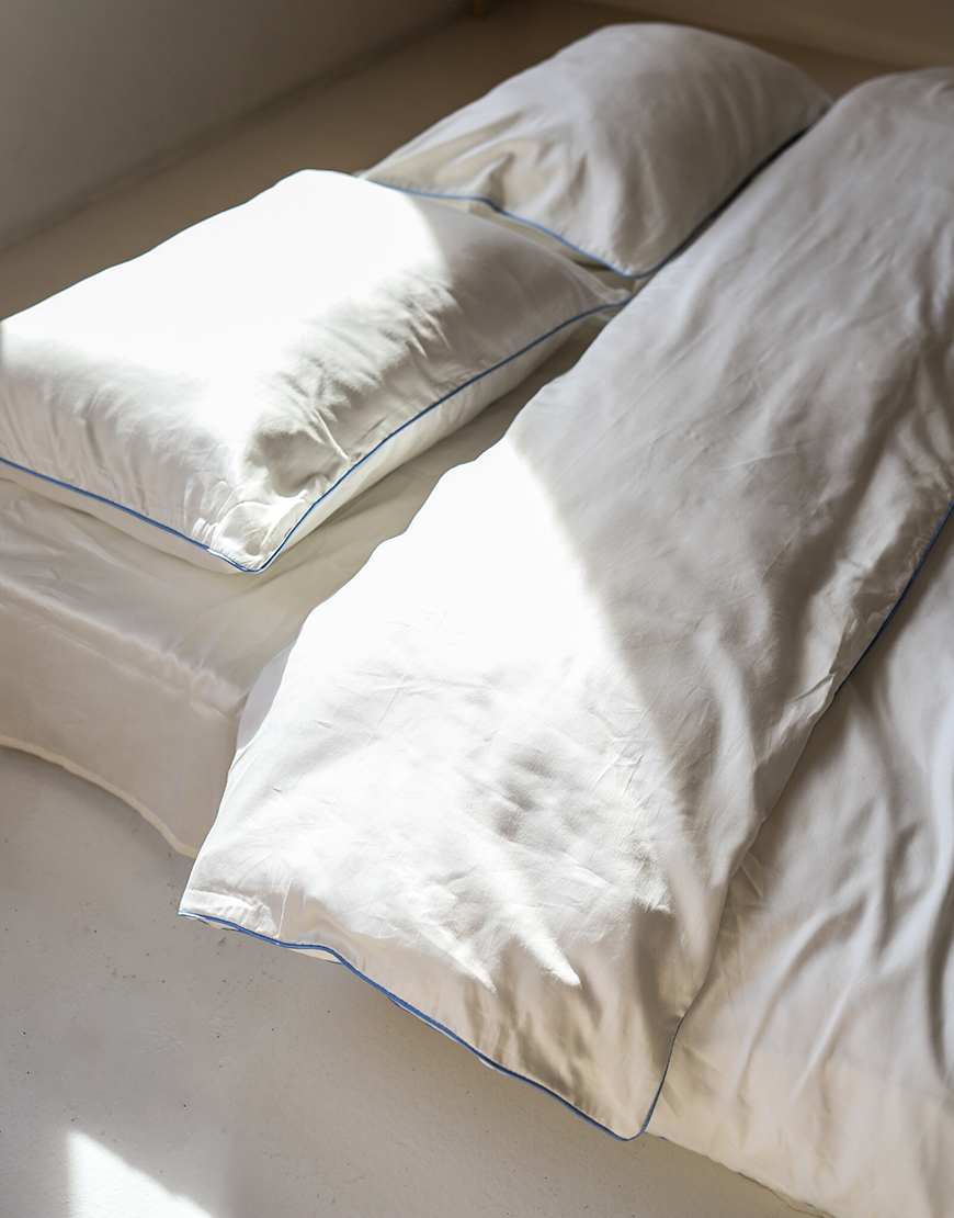 img_2266 Комплект постільної білизни молочний сатин з блакитним кантом BEDCLOZZZES (BEDCLZ_12862-1-1-1-1-1-1) - фото 2