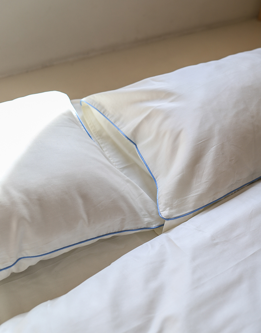 img_2279 Комплект постільної білизни молочний сатин з блакитним кантом BEDCLOZZZES (BEDCLZ_12862-1-1-1-1-1-1) - фото 3