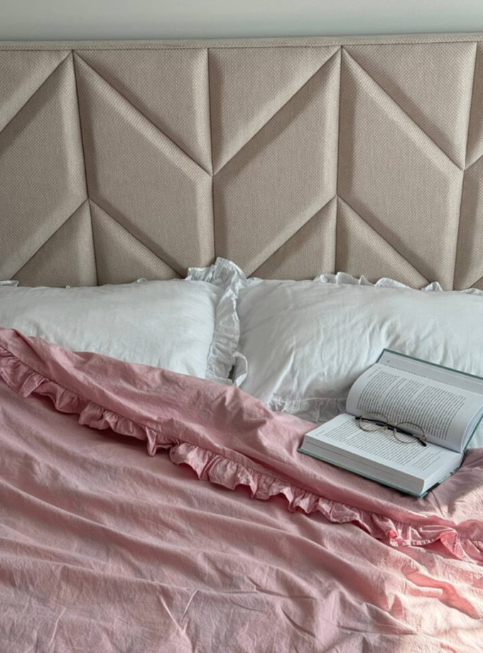 Комплект постільної білизни White+Pink з рюшами BEDCLOZZZES (BEDCLZ_33921-1-2-3-1-1-1-2-1-1)