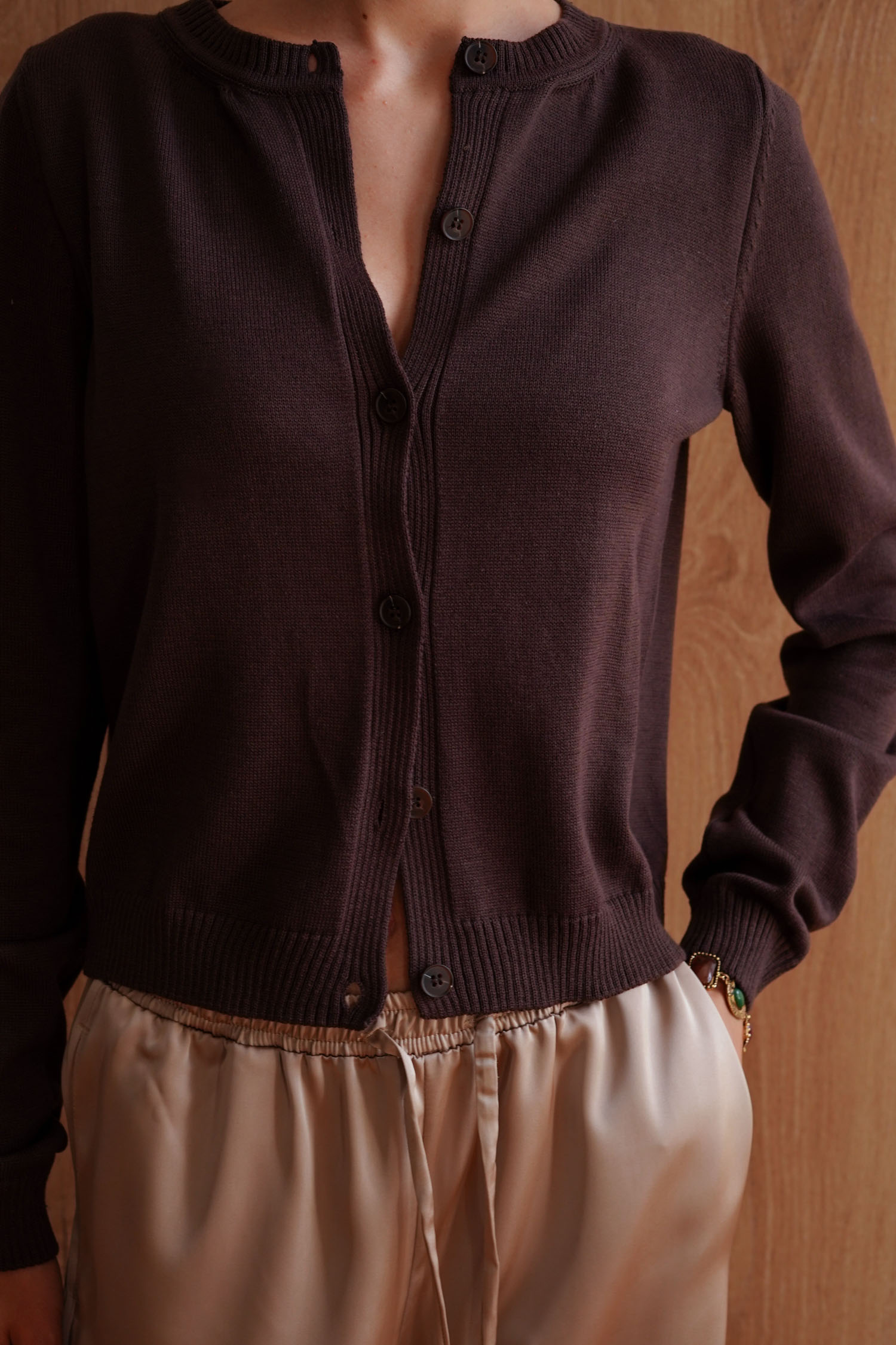 00003382-10 Трикотажний кардиган з круглим вирізом шоколадний THE LACE (TLA_00003382) - фото 10