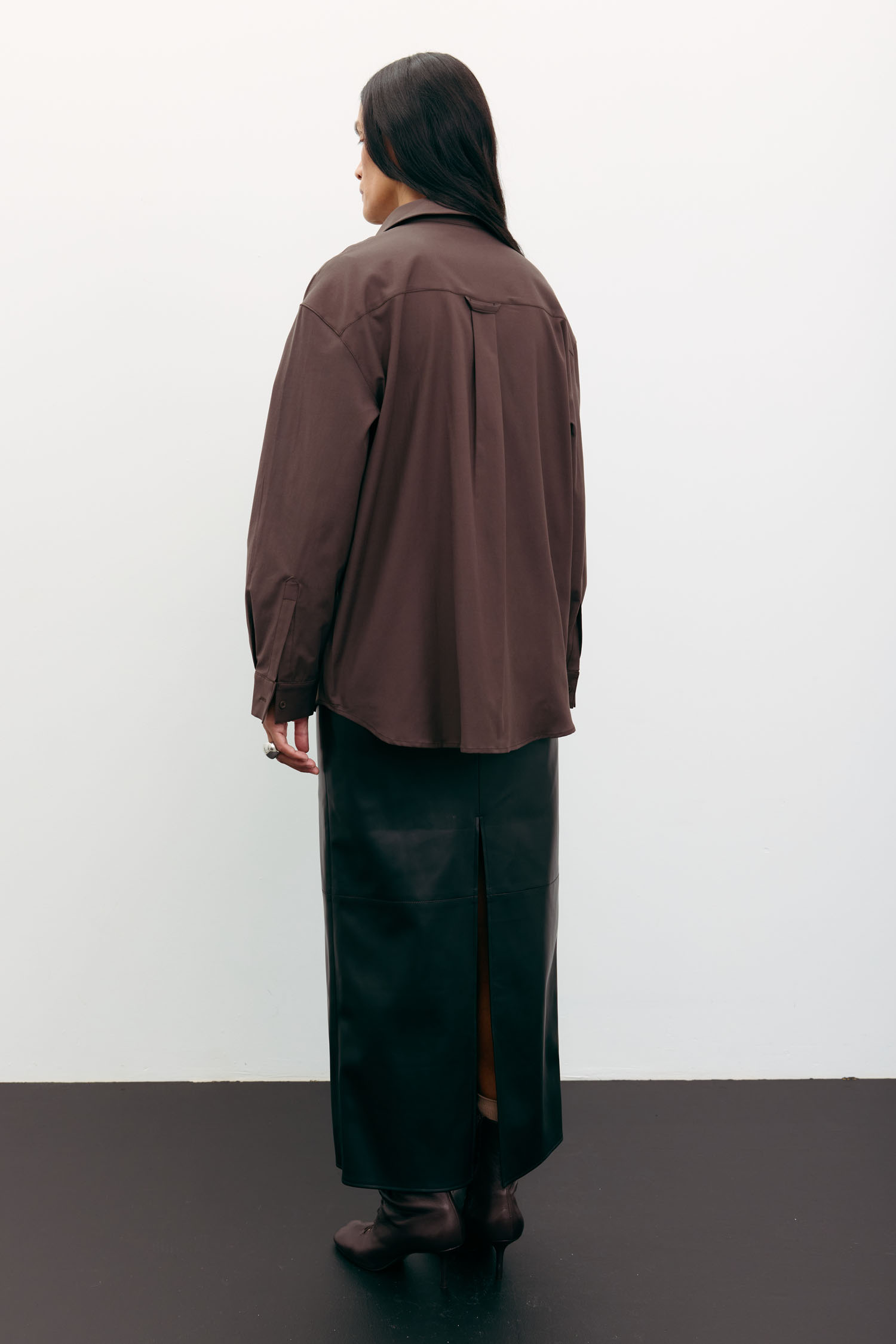 00003486-5 Сорочка оверсайз з вишивкою шоколадна THE LACE (TLA_00003486) - фото 5