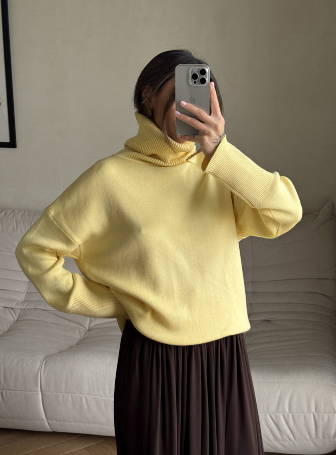 Трикотажний светр з об'ємною горловиною лимонний THE LACE (TLA_00003498)