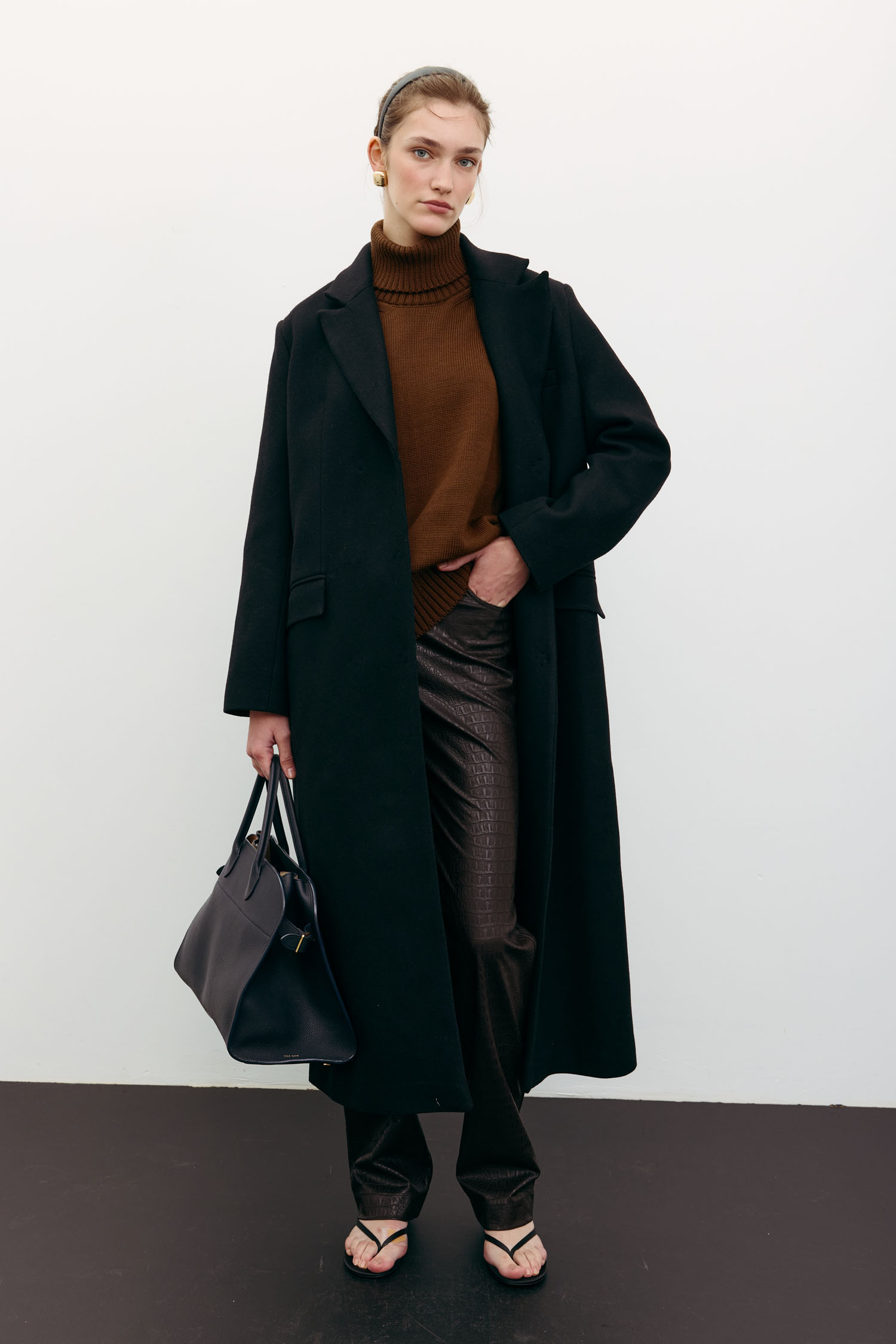 00003538-5 Брюки прямі з фактурної еко-шкіри шоколадні THE LACE (TLA_00003538) - фото 5