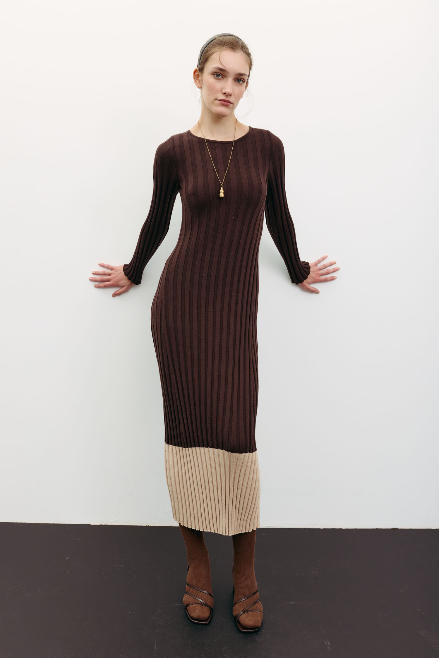 00003553-2 Трикотажна сукня максі з кремовим низом шоколадна THE LACE (TLA_00003553) - фото 7