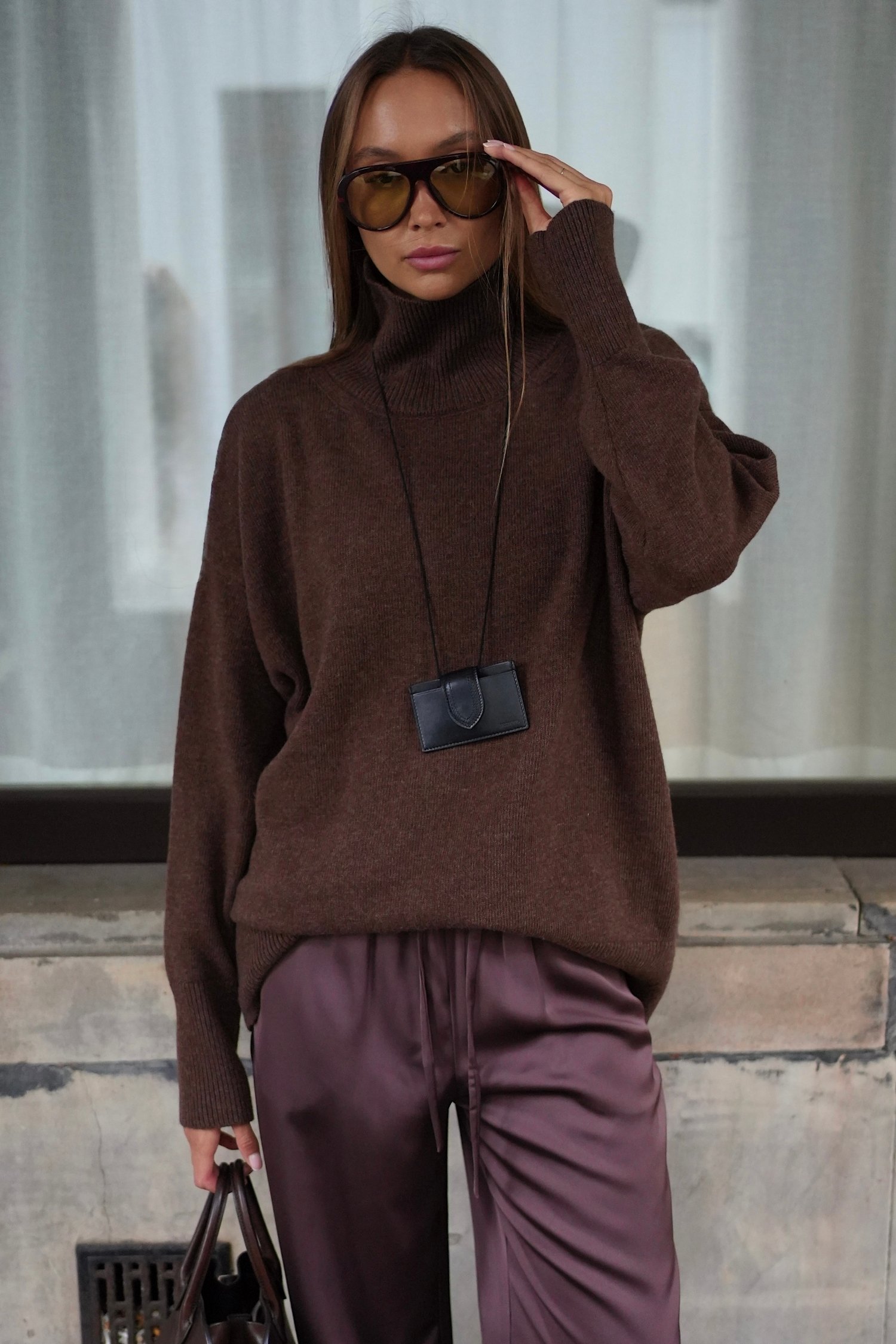 00003587-2 Светр із вовни ягня з горловиною шоколадний THE LACE (TLA_00003587) - фото 2