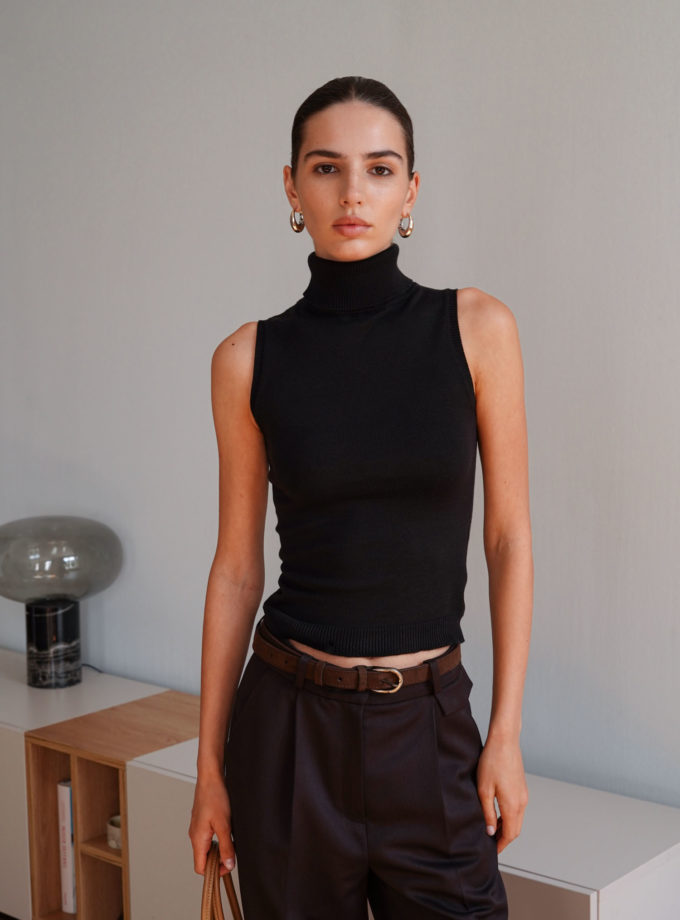 Трикотажний топ із високою горловиною чорний THE LACE (TLA_00003338)