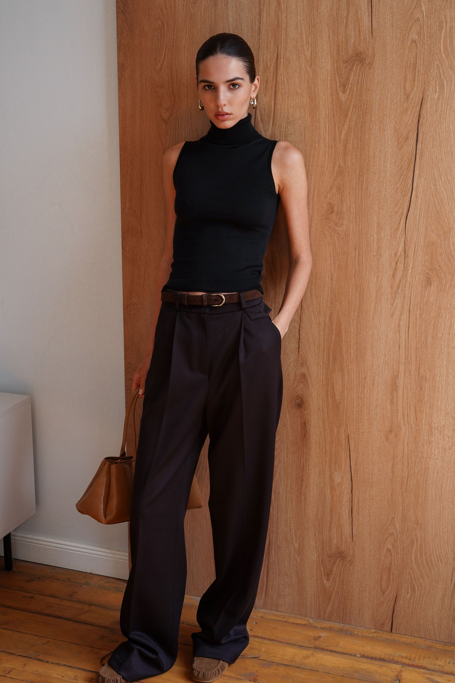 00003338-2 Трикотажний топ із високою горловиною чорний THE LACE (TLA_00003338) - фото 2