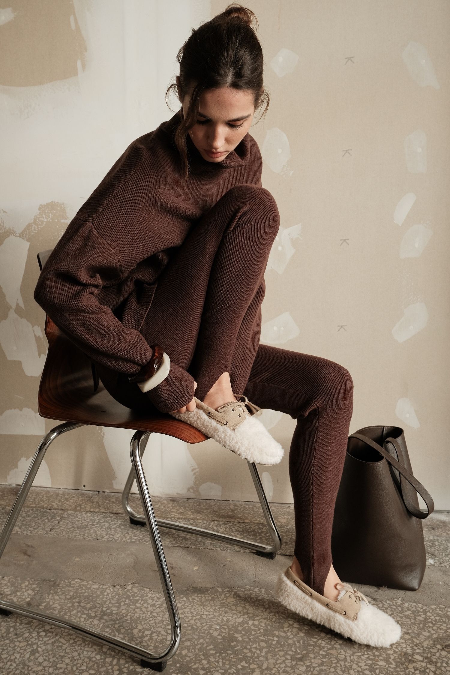 00003612-10 Светр трикотажний прямого крою з горловиною шоколадний THE LACE (TLA_00003612) - фото 10