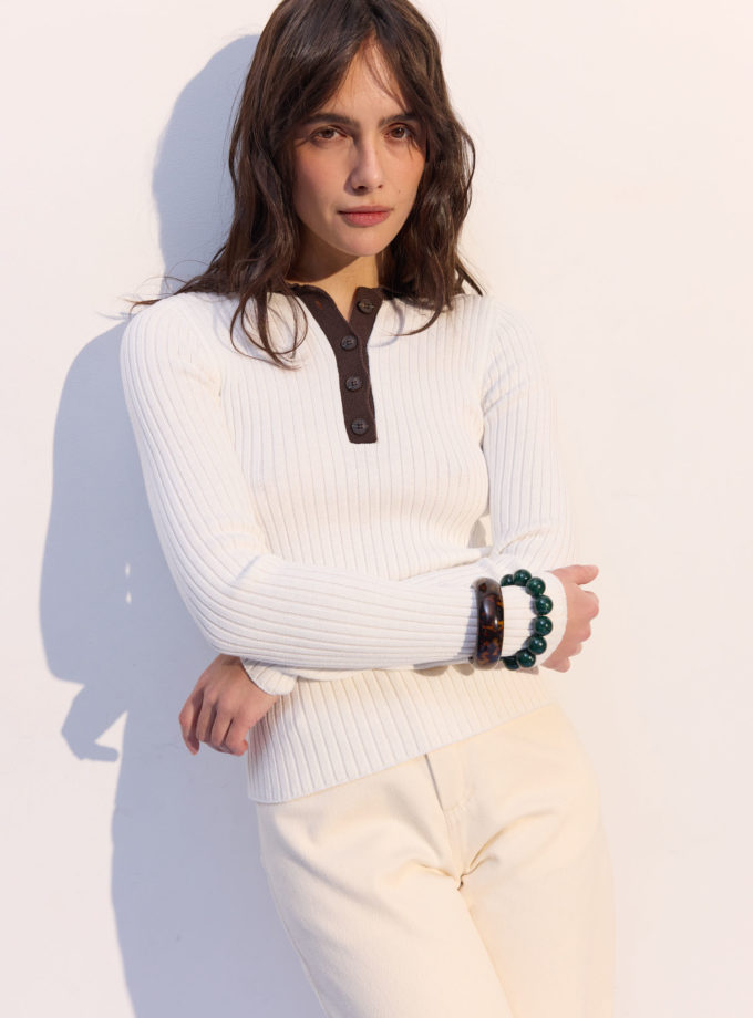 Джемпер поло на ґудзиках з шоколадною вставкою молочний THE LACE (TLA_00003710)