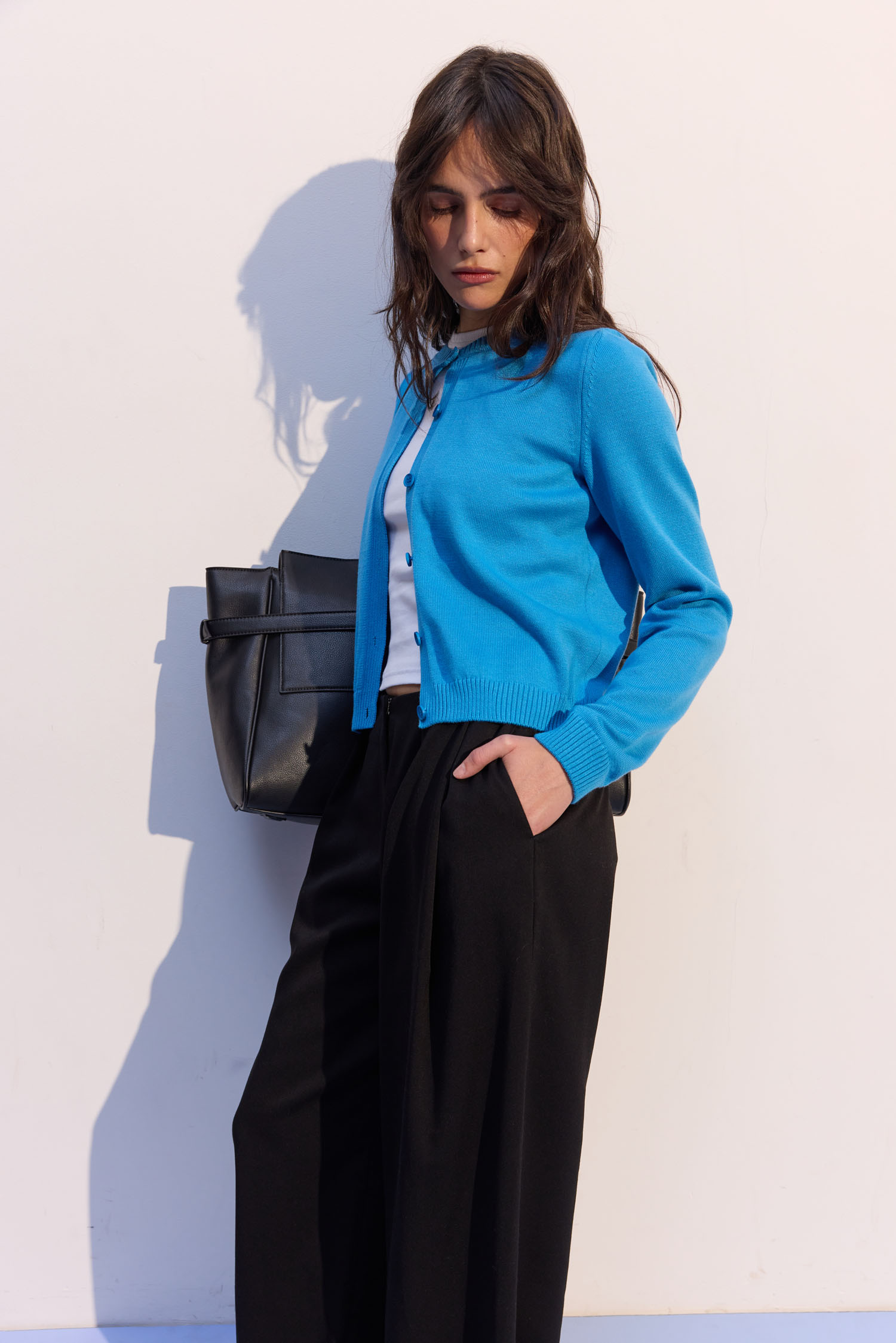 00003735-8 Трикотажний кардиган з круглим вирізом та вишивкою яскраво-блакитний THE LACE (TLA_00003735) - фото 8