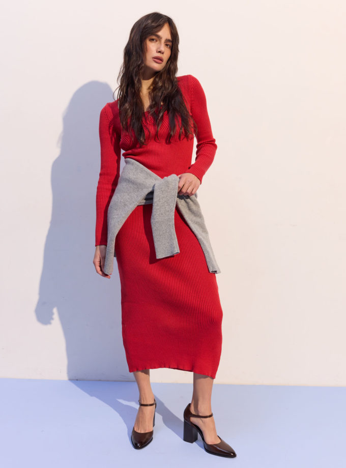 Трикотажна сукня міді із заокругленим вирізом червона THE LACE (TLA_00003737)