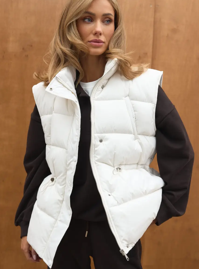 Жилет Утеплений з затяжками OW001 молочний TWICE (TWC_2439-9909-zhilet_mlk)