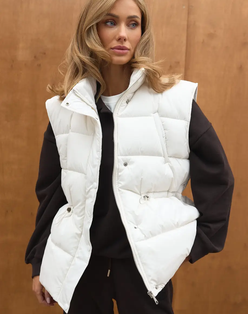 zhilet-uteplenij-z-zatyazhkami-ow001 (1) Жилет Утеплений з затяжками OW001 молочний TWICE (TWC_2439-9909-zhilet_mlk) - фото 2