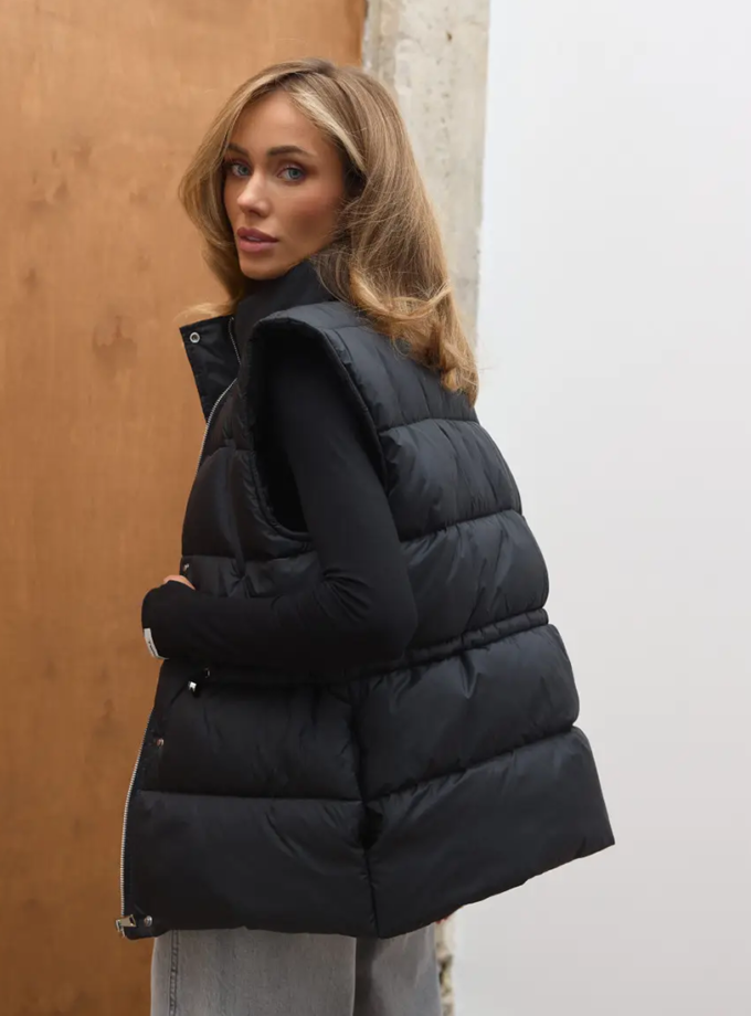 Жилет Утеплений з затяжками OW001 чорний TWICE (TWC_2439-9909-zhilet_bl)