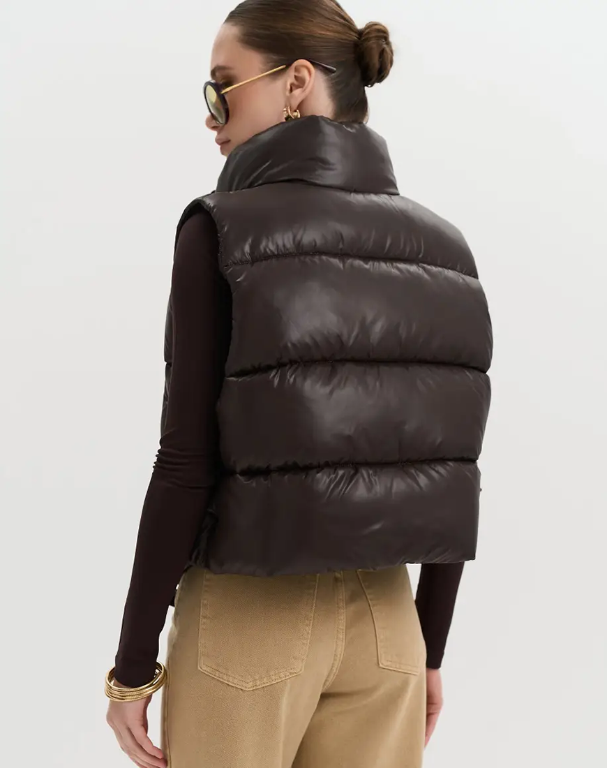 zhilet-vkorochenij-ow-36 (1) Жилет вкорочений OW 36 коричневий TWICE (TWC_3351-105462-zhilet_br) - фото 2